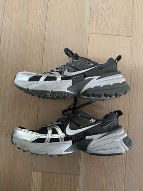 Nike V2K Run runners